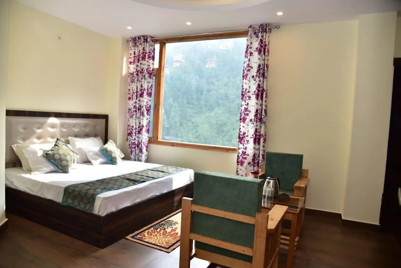 Royal Cedar B&B インド