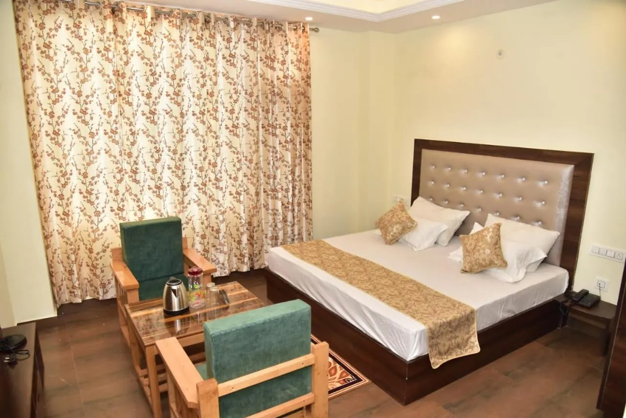 Royal Cedar B&B 0*, Shimla