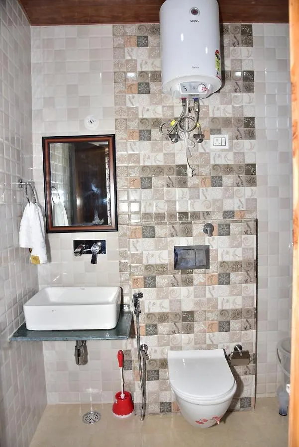 Royal Cedar B&B Holiday home Shimla